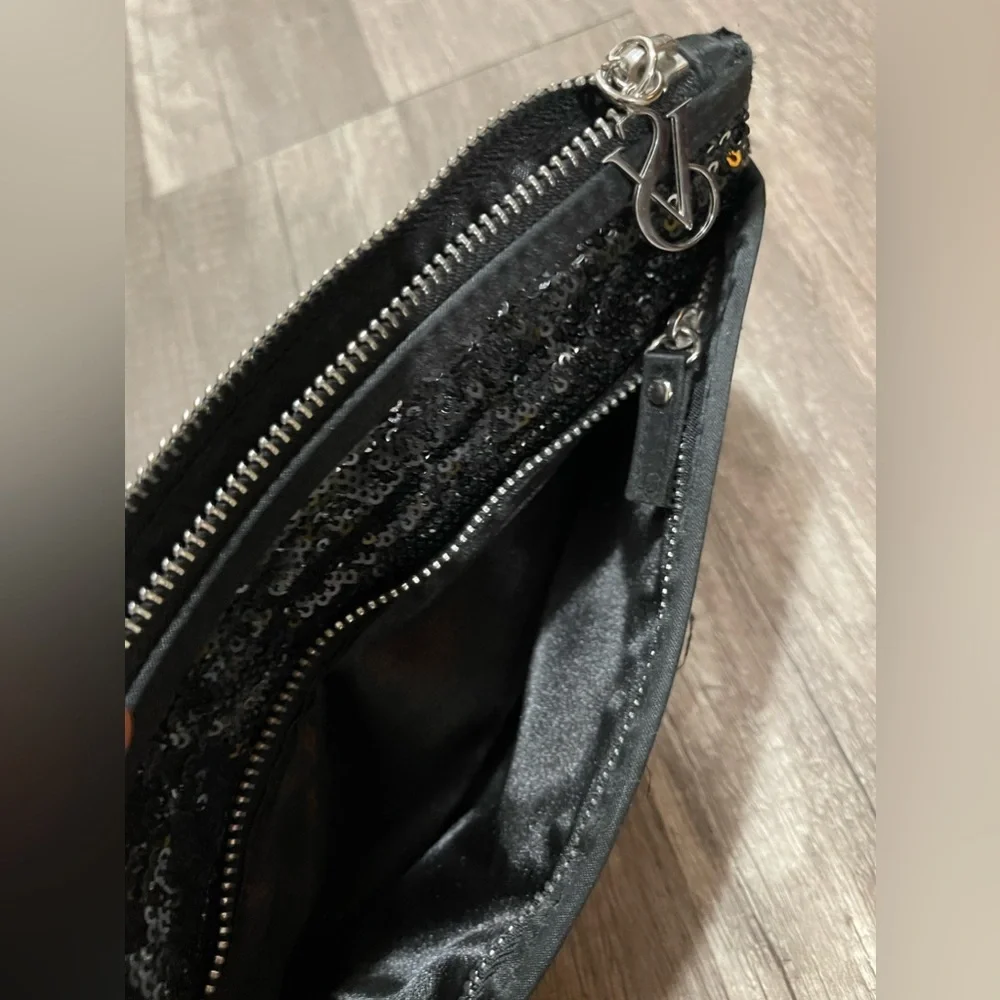 Victorias Secret black sequin pouch wristlet Y2K glam NWOT classy pouch